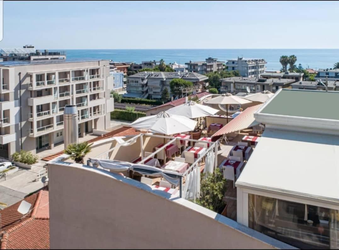 Aparthotel Relais Concorde Grottammare Exteriér fotografie