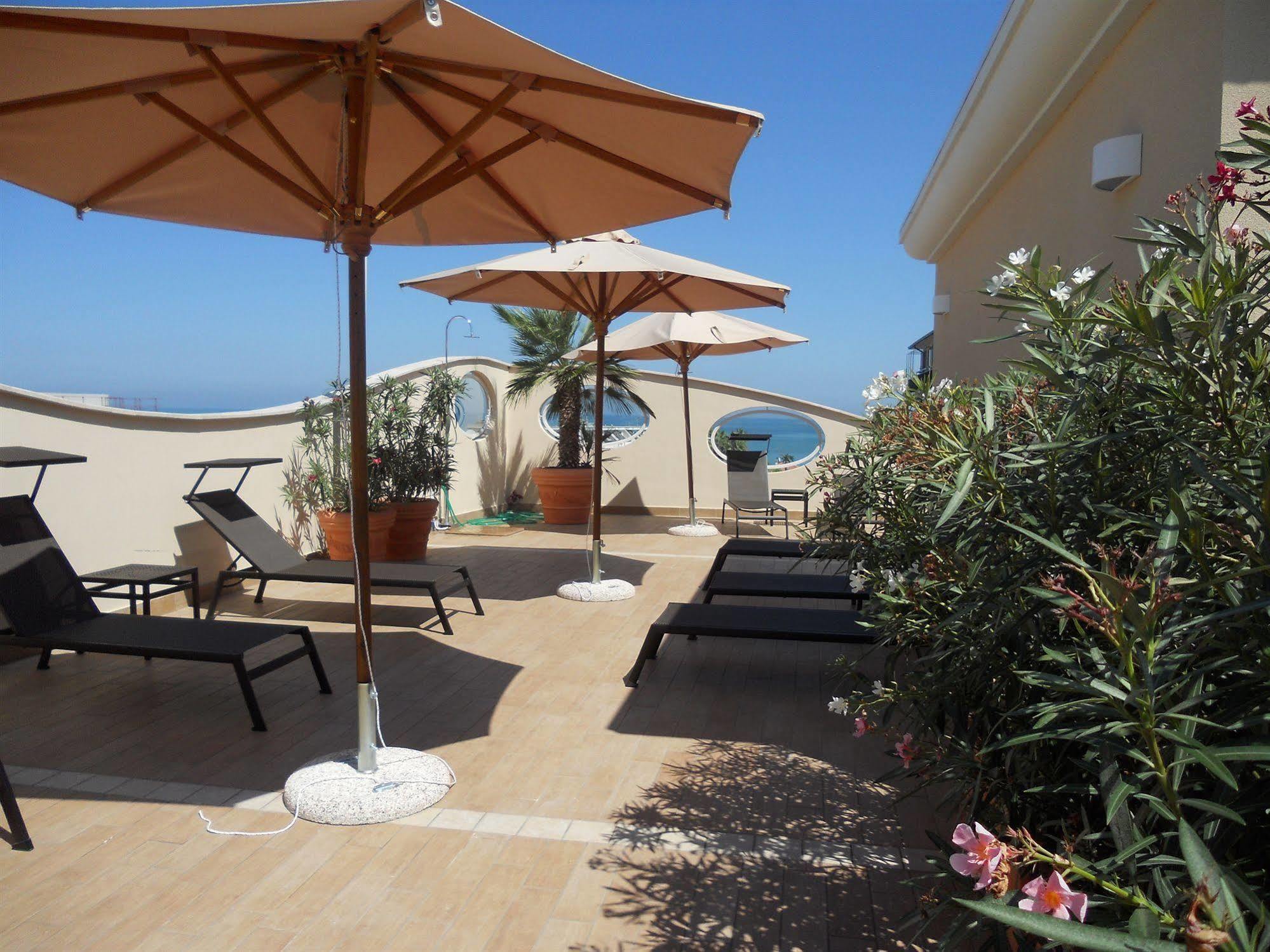 Aparthotel Relais Concorde Grottammare Exteriér fotografie